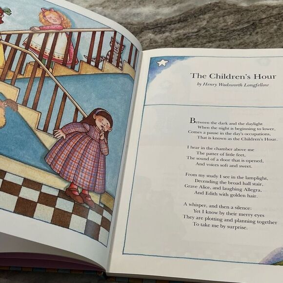 Tomie DePaolas Favorite Nursery Tales, Vintage Hardcover Book Story Compilation - Picture 9 of 10